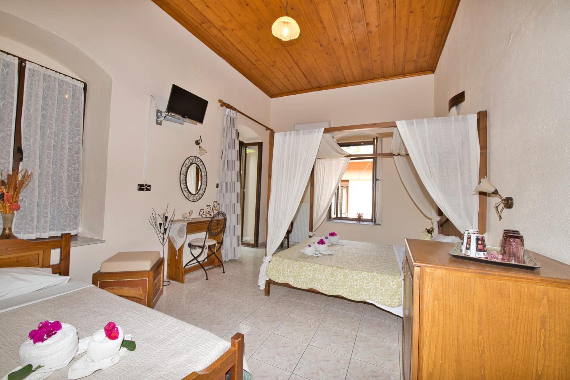 Naftilos Guest House Kala Nera Extérieur photo